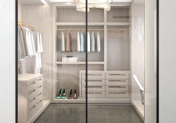 Cửa lùa Slim không ray dưới 3 cánh.